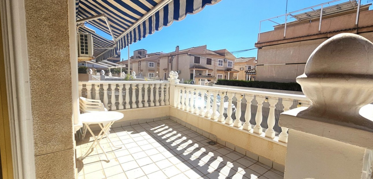 Herverkoop - Villa -
Torrevieja - Torreblanca