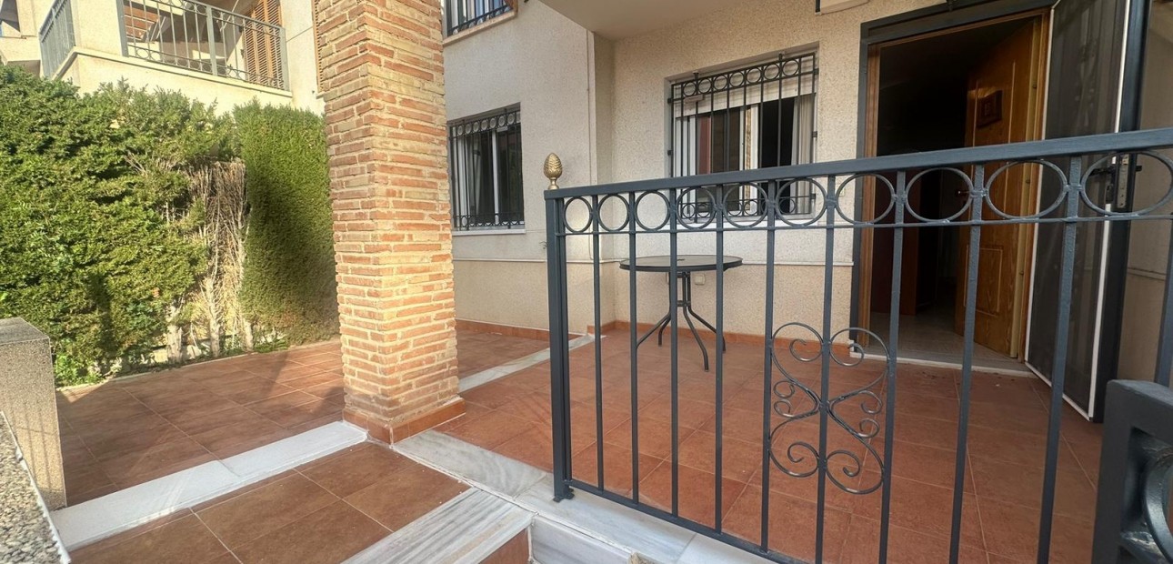 Venta - Apartamento / piso -
Daya Vieja