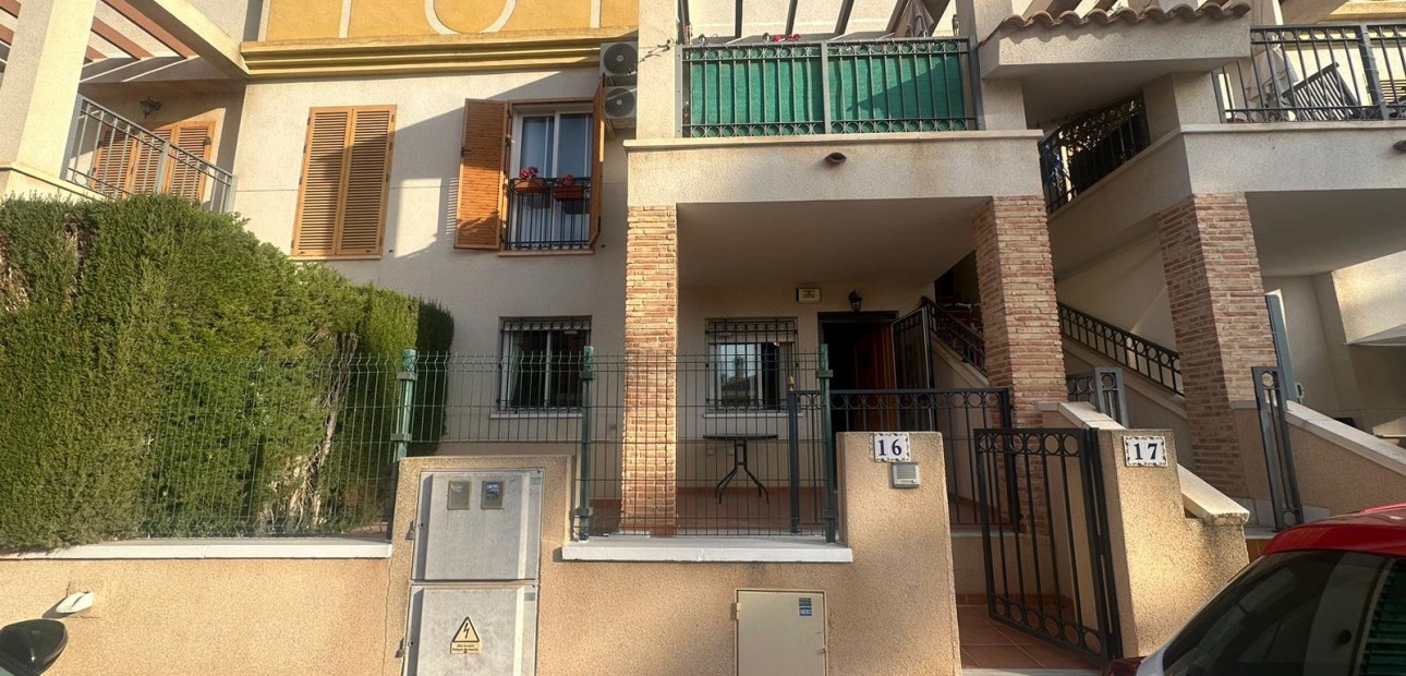 Venta - Apartamento / piso -
Daya Vieja