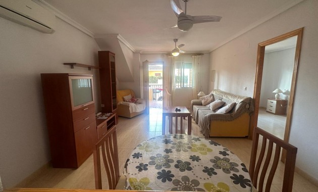 Venta - Apartamento / piso -
Daya Vieja