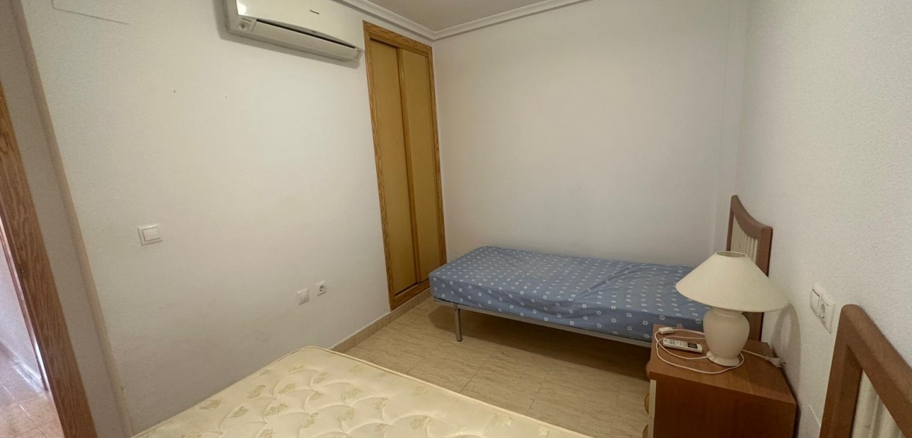 Venta - Apartamento / piso -
Daya Vieja