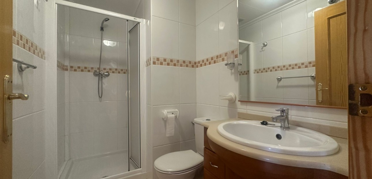 Venta - Apartamento / piso -
Daya Vieja