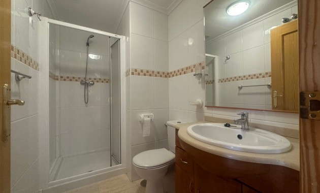 Venta - Apartamento / piso -
Daya Vieja