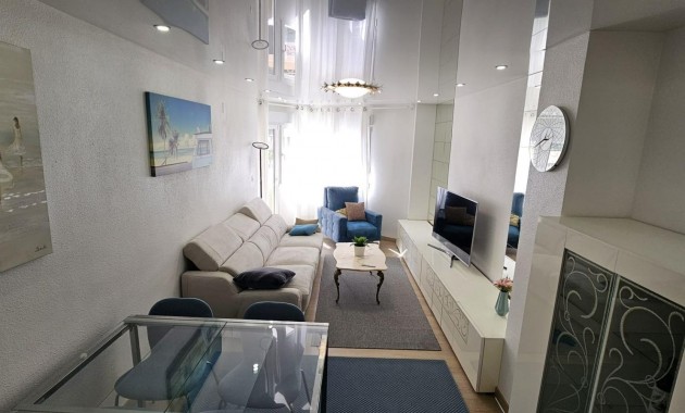 Herverkoop - Appartement / flat -
Torrevieja - Paseo maritimo