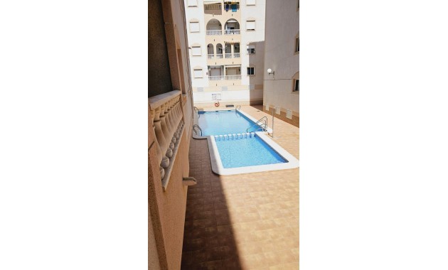 Herverkoop - Appartement / flat -
Torrevieja - Centro