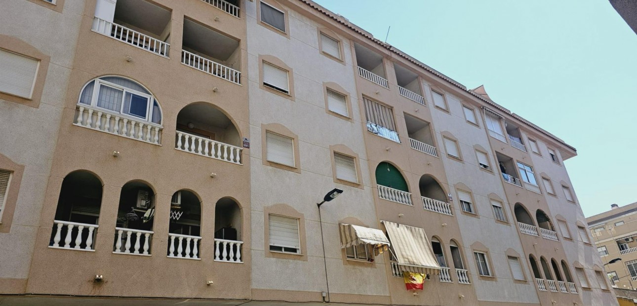 Herverkoop - Appartement / flat -
Torrevieja - Centro