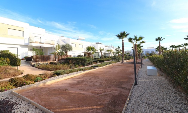 Venta - Apartamento / piso -
Los Montesinos - Entre Naranjos / Vistabella Golf