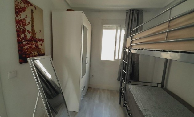 Herverkoop - Appartement / flat -
Torrevieja - El molino