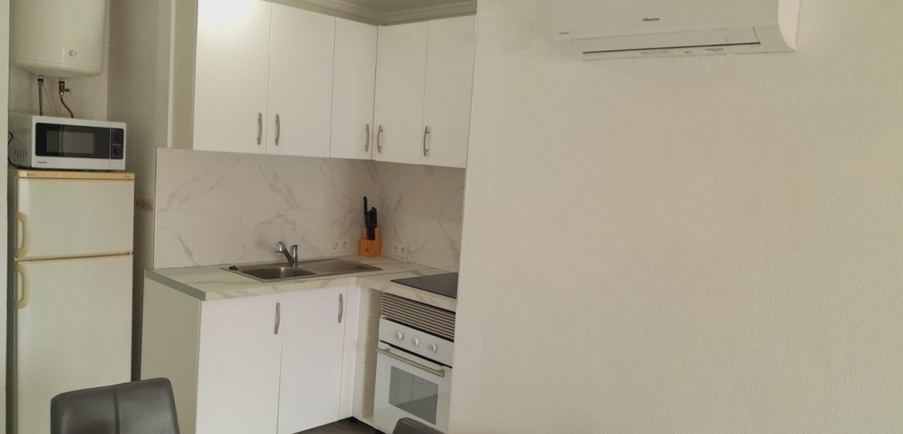 Herverkoop - Appartement / flat -
Torrevieja - El molino