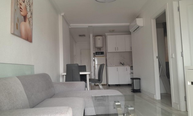 Herverkoop - Appartement / flat -
Torrevieja - El molino