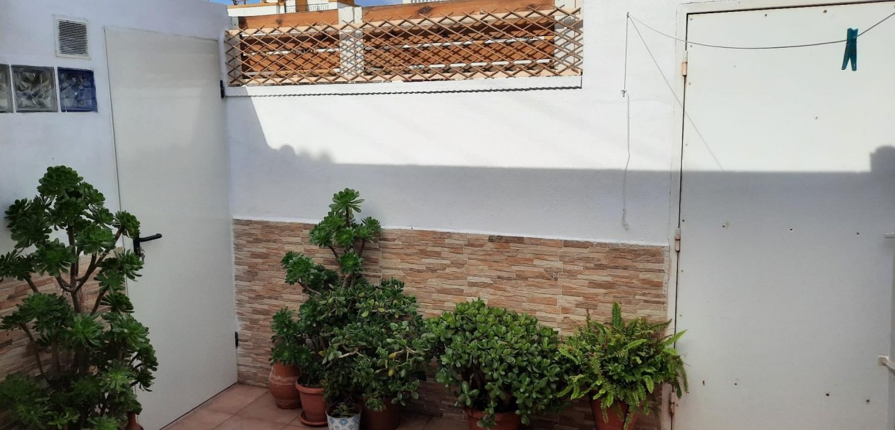 Herverkoop - Appartement / flat -
Torrevieja - Torretas