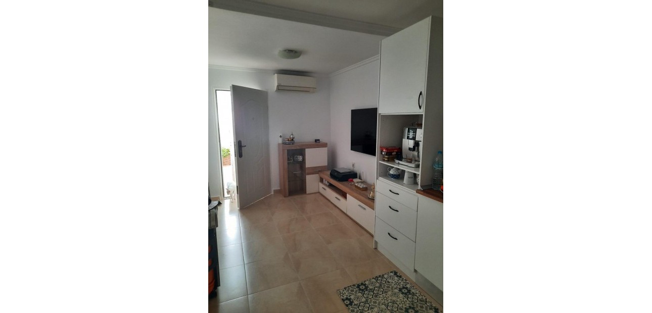 Herverkoop - Appartement / flat -
Torrevieja - Torretas