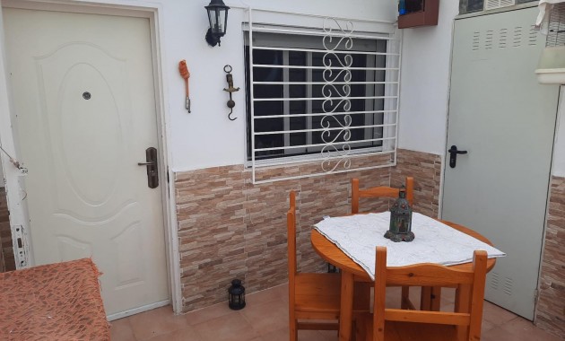 Herverkoop - Appartement / flat -
Torrevieja - Torretas