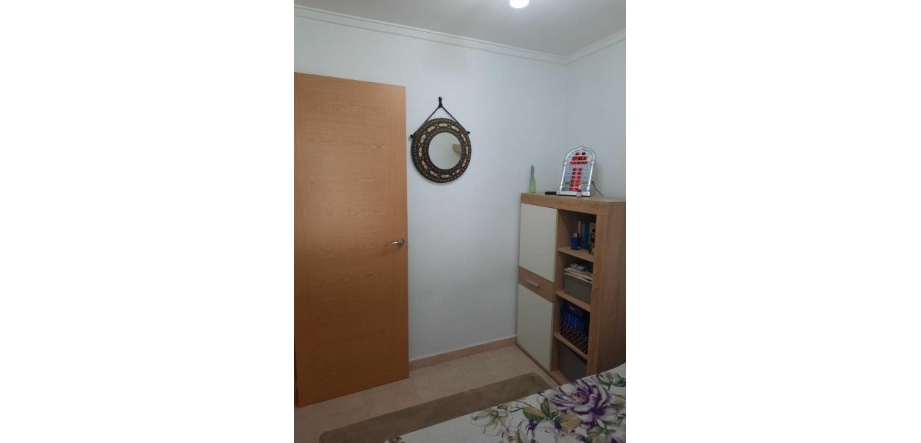 Herverkoop - Appartement / flat -
Torrevieja - Torretas