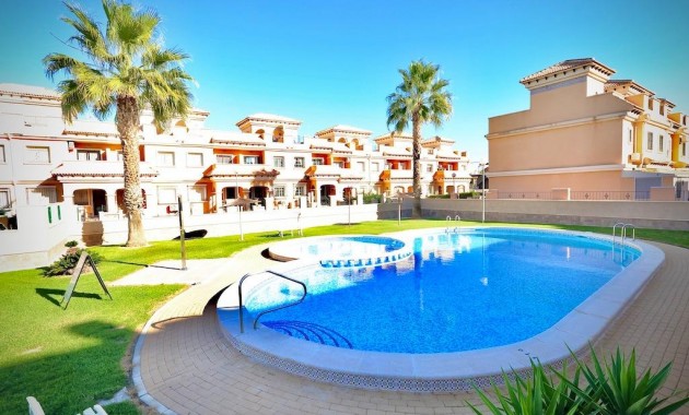 Herverkoop - Terraced house -
Orihuela Costa - PAU 26