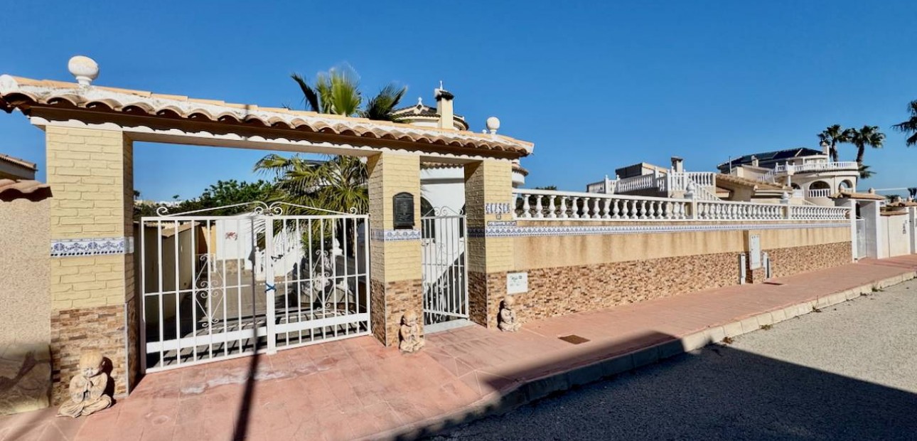 Venta - Villa -
Ciudad Quesada