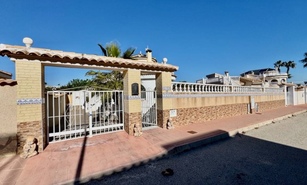 Venta - Villa -
Ciudad Quesada