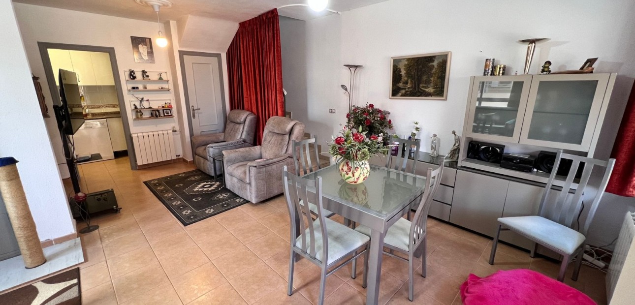 Sale - Semi Detached House -
Orihuela Costa