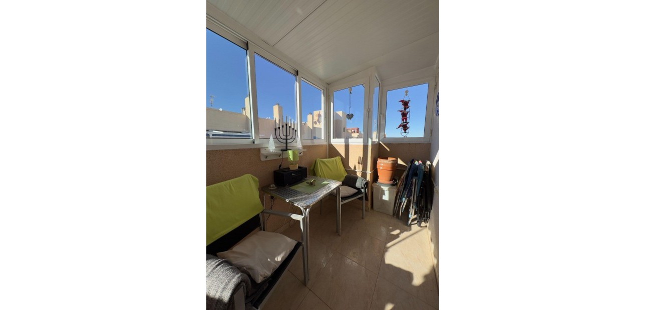 Herverkoop - Appartement / flat -
Torrevieja - Playa de los locos