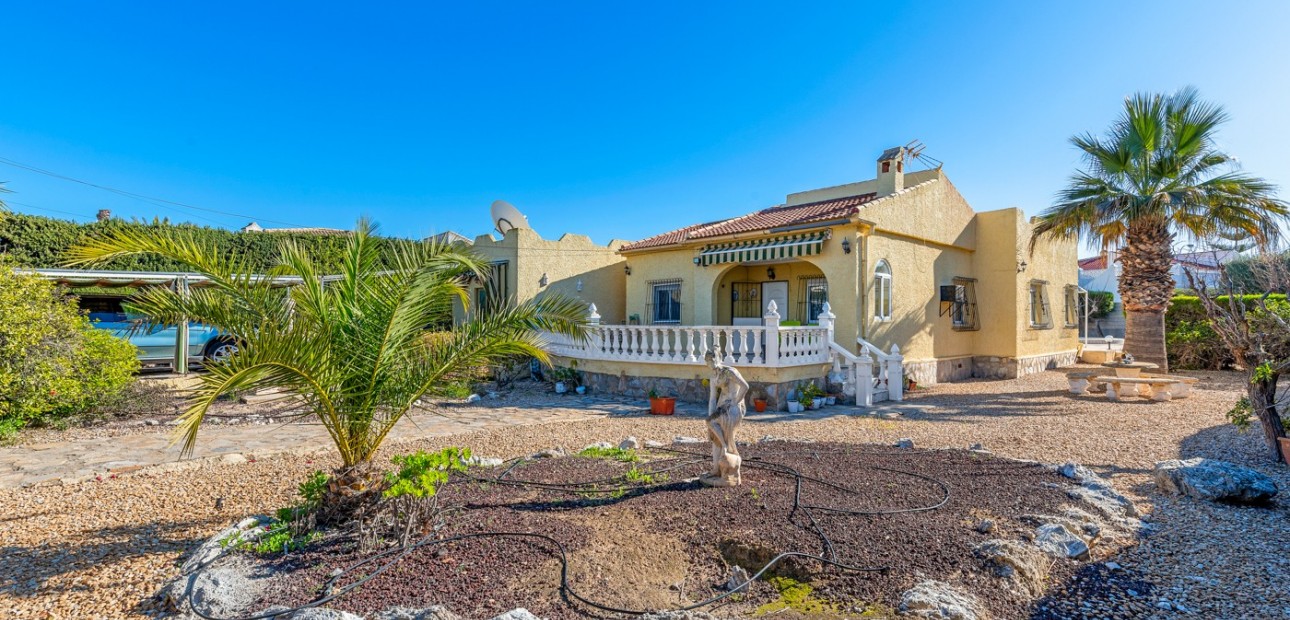 Venta - Villa -
Torrevieja - La Siesta