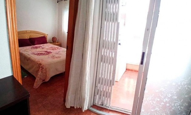 Venta - Apartamento / piso -
Torrevieja - Estacion de autobuses