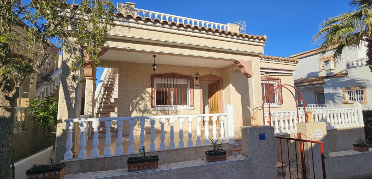 Venta - Detached Villa -
Algorfa - Montemar