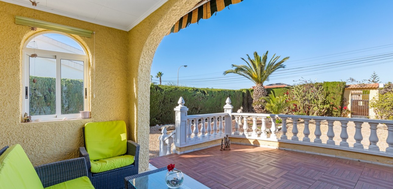 Venta - Villa -
Torrevieja - La Siesta