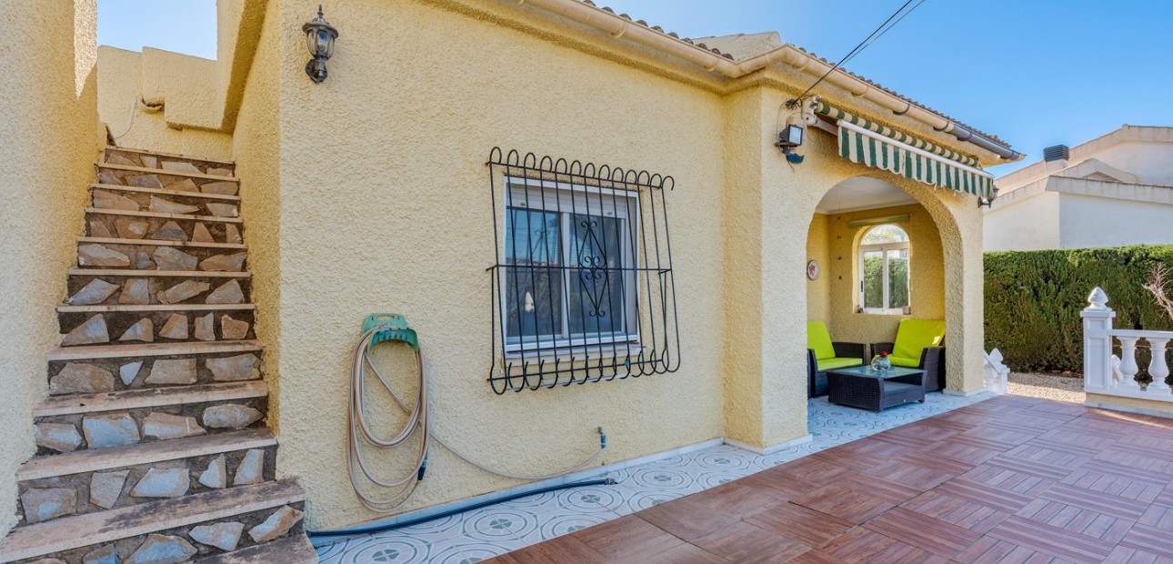 Venta - Villa -
Torrevieja - La Siesta