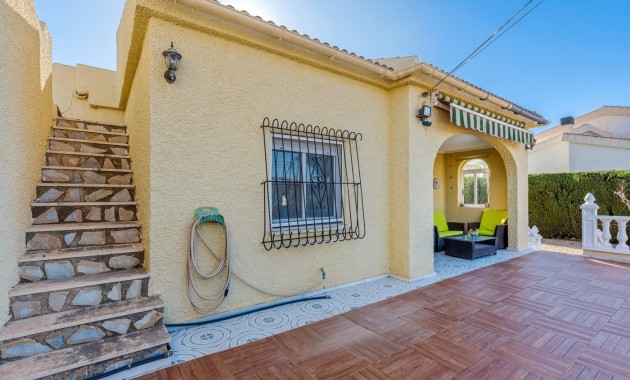 Venta - Villa -
Torrevieja - La Siesta