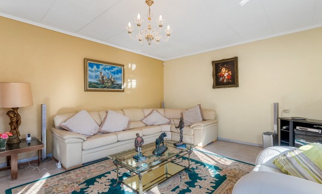 Venta - Villa -
Torrevieja - La Siesta