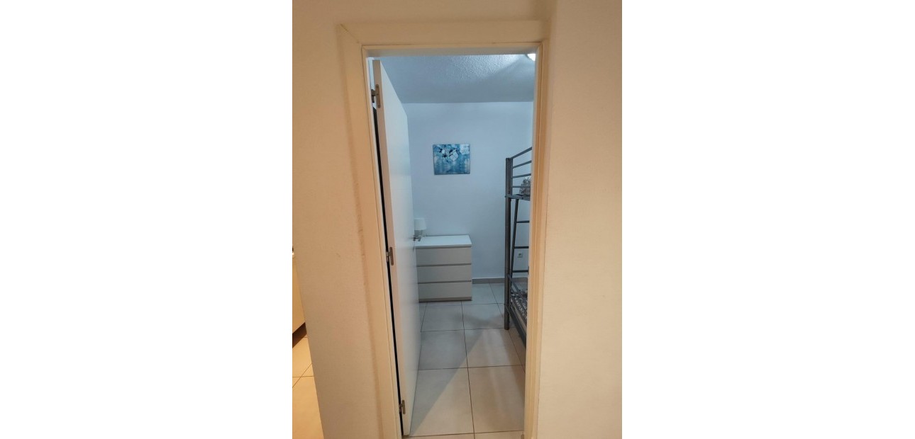 Sale - Apartment / flat -
Torrevieja - torrevieja