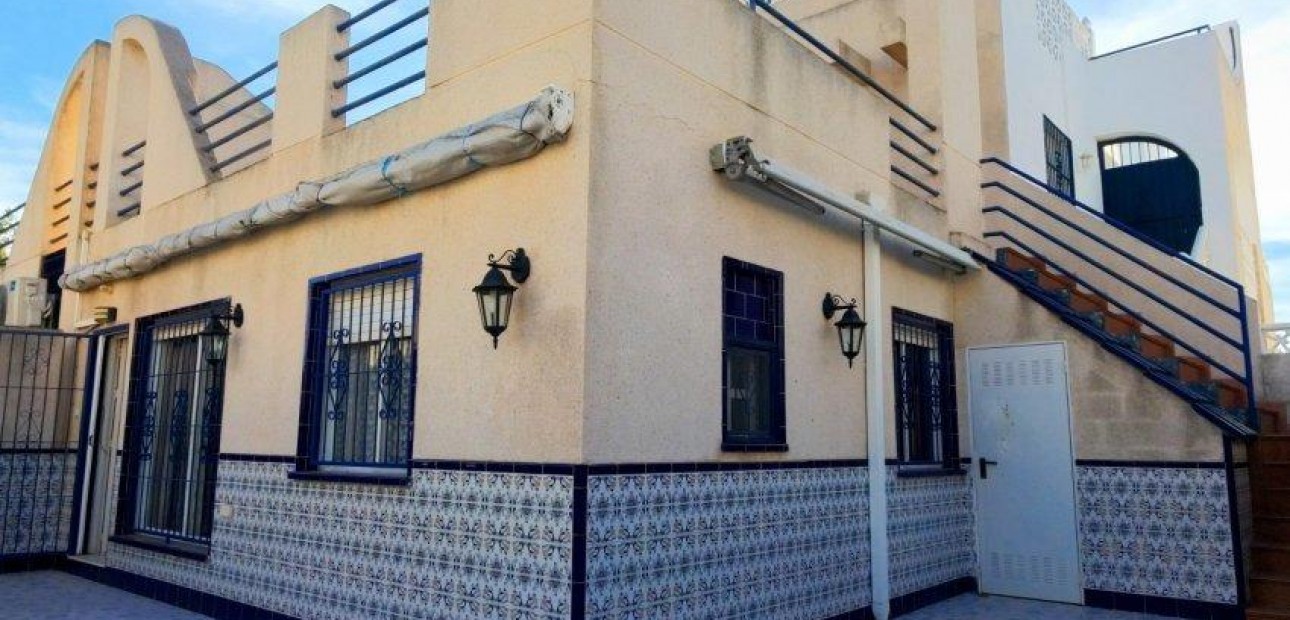 Herverkoop - Terraced house -
Torrevieja - Carrefour