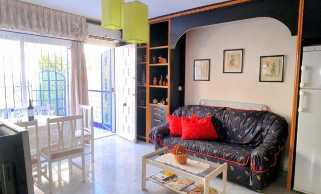 Venta - Terraced house -
Torrevieja - Carrefour