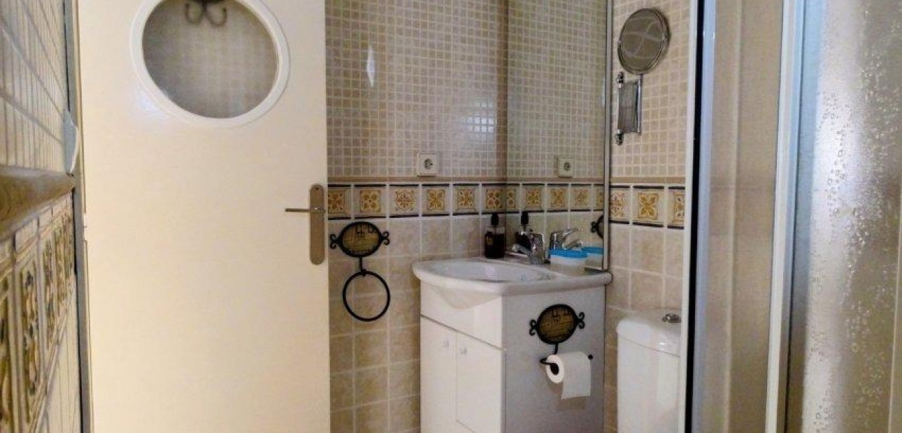 Venta - Terraced house -
Torrevieja - Carrefour