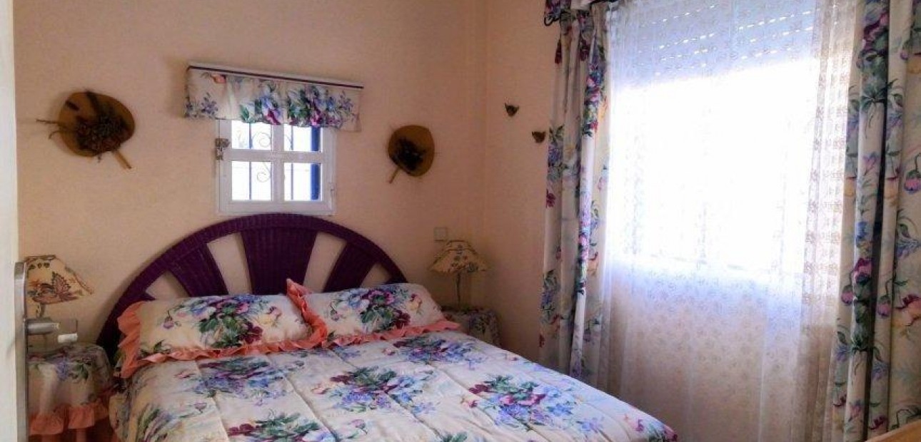 Sale - Terraced house -
Torrevieja - Carrefour