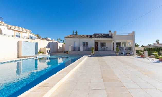 Venta - Villa -
Torrevieja - La siesta