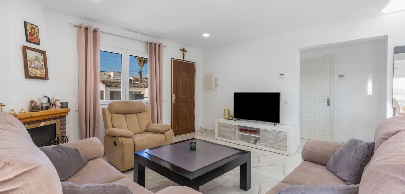 Venta - Villa -
Torrevieja - La siesta