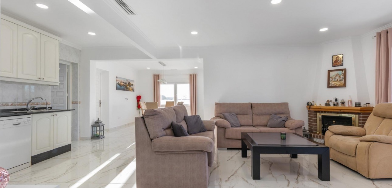 Venta - Villa -
Torrevieja - La siesta