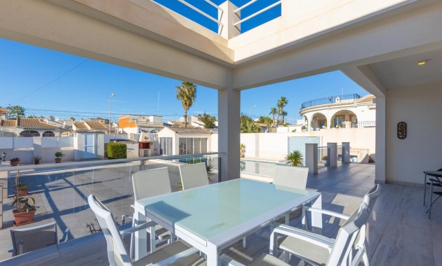 Venta - Villa -
Torrevieja - La siesta