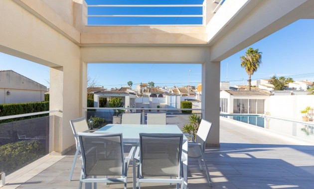 Venta - Villa -
Torrevieja - La siesta