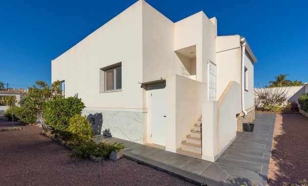 Venta - Villa -
Torrevieja - La siesta