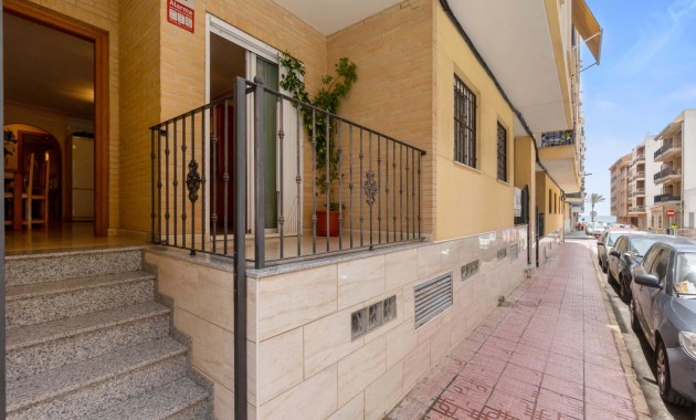 Sale - Apartment / flat -
Torrevieja - Estacion de autobuses