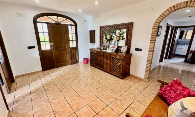 Venta - Villa -
Orihuela