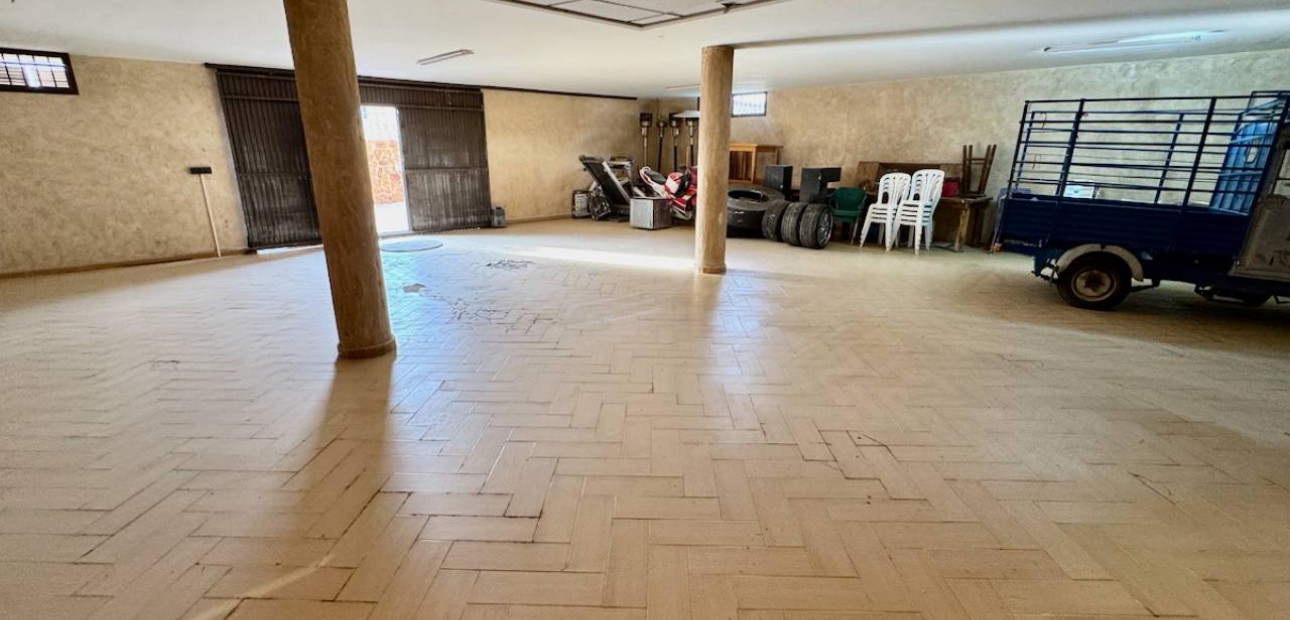 Venta - Villa -
Orihuela