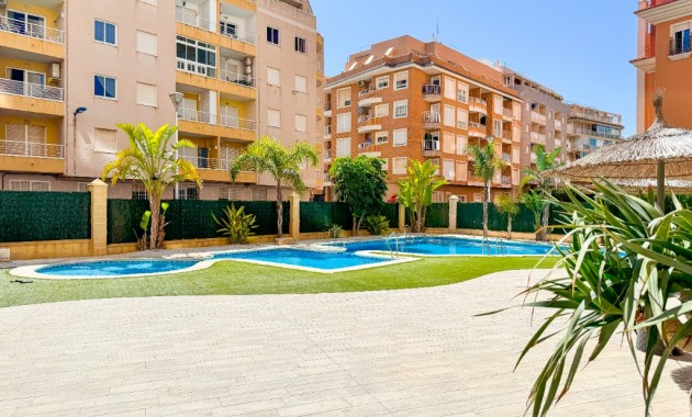 Venta - Apartamento / piso -
Torrevieja