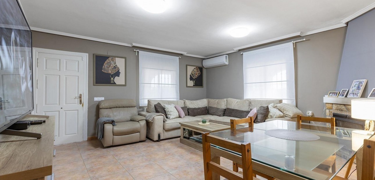 Venta - Villa -
Dolores - Comunidad valenciana