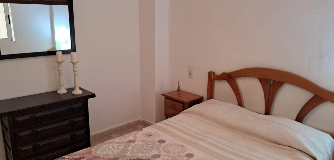 Herverkoop - Appartement / flat -
Torrevieja - Playa de los locos