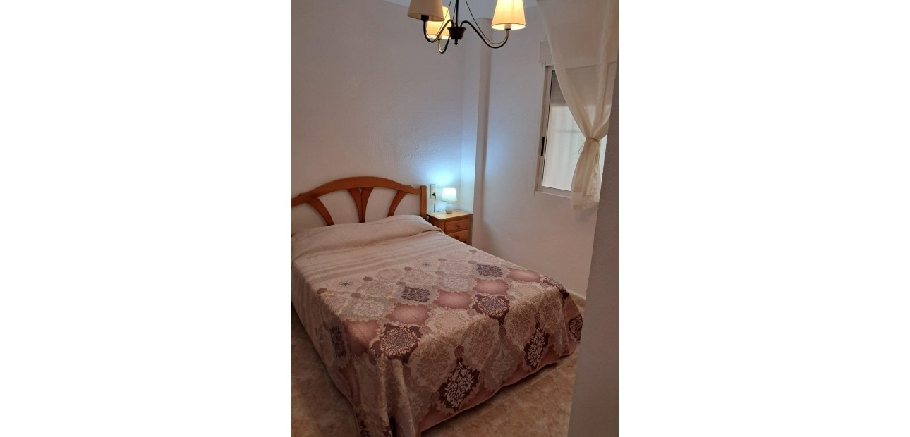 Herverkoop - Appartement / flat -
Torrevieja - Playa de los locos