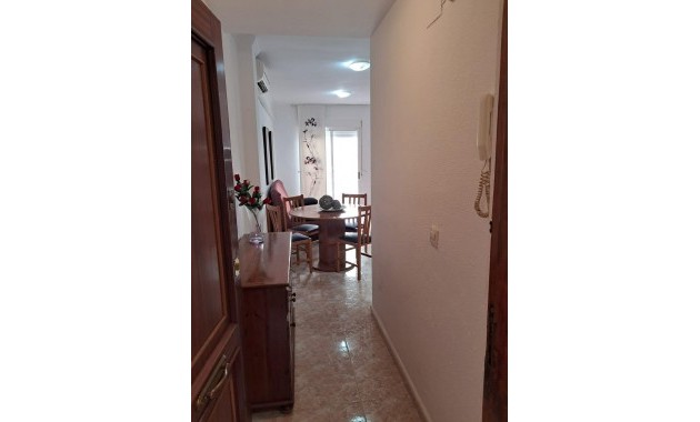 Herverkoop - Appartement / flat -
Torrevieja - Playa de los locos