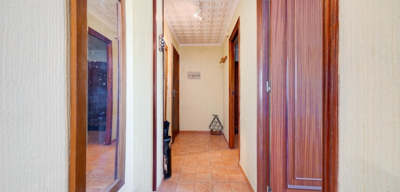 Sale - Apartment / flat -
Torrevieja - Acequion